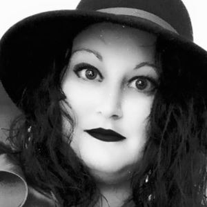 Meet your Posher, Stephy